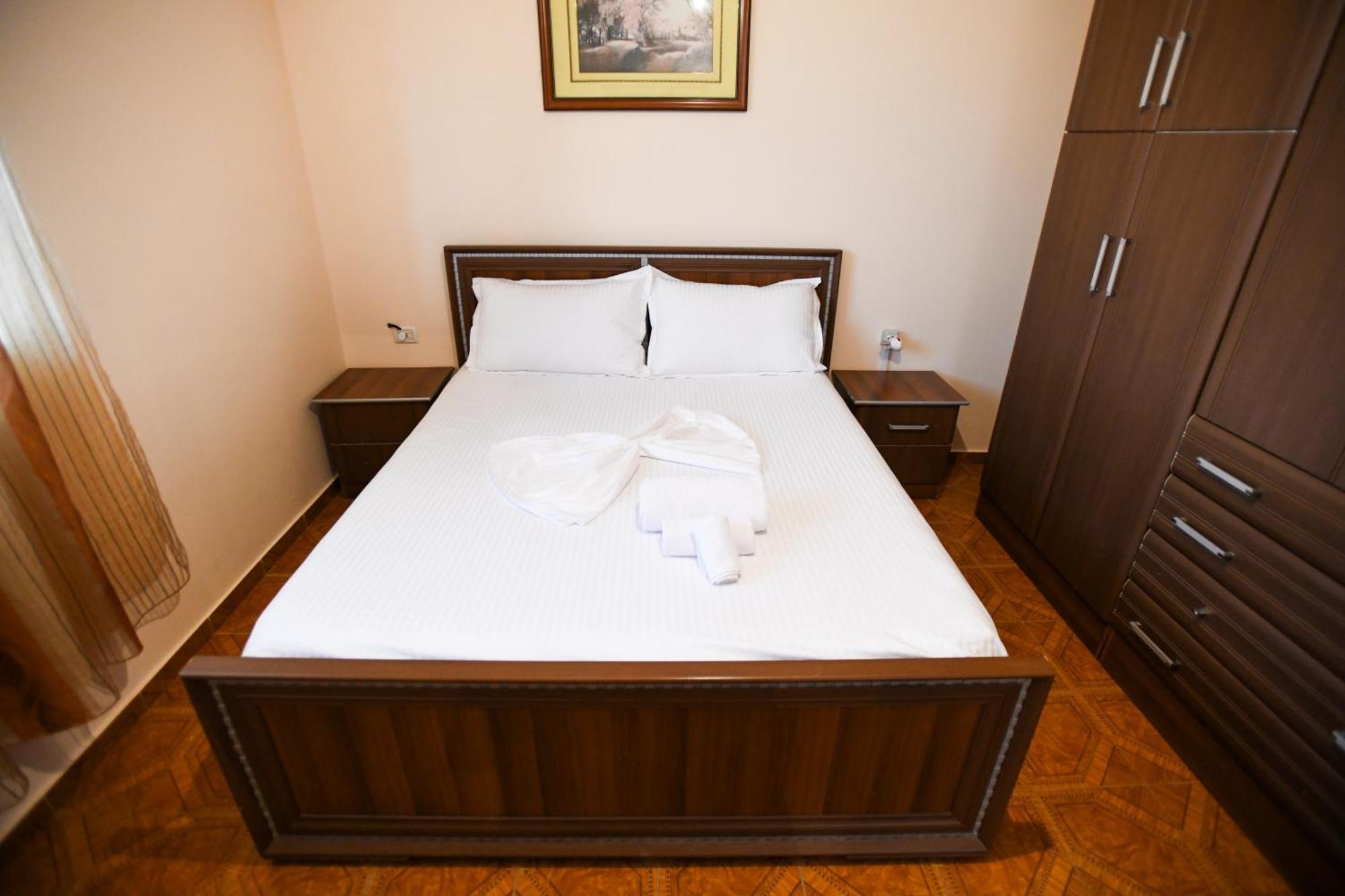 Apartment Darlin Берат Экстерьер фото