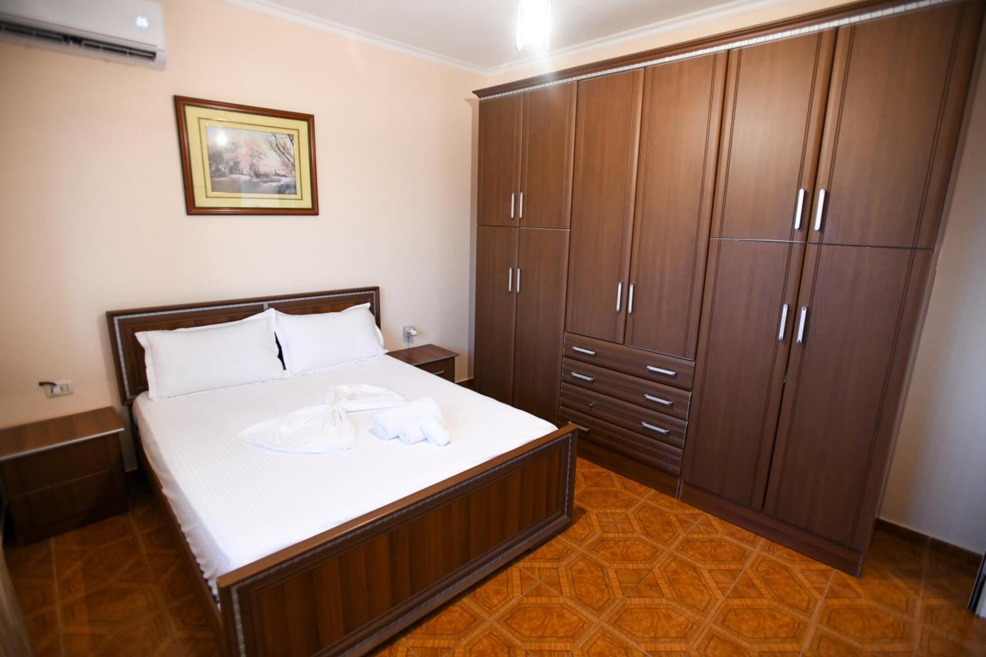 Apartment Darlin Берат Экстерьер фото