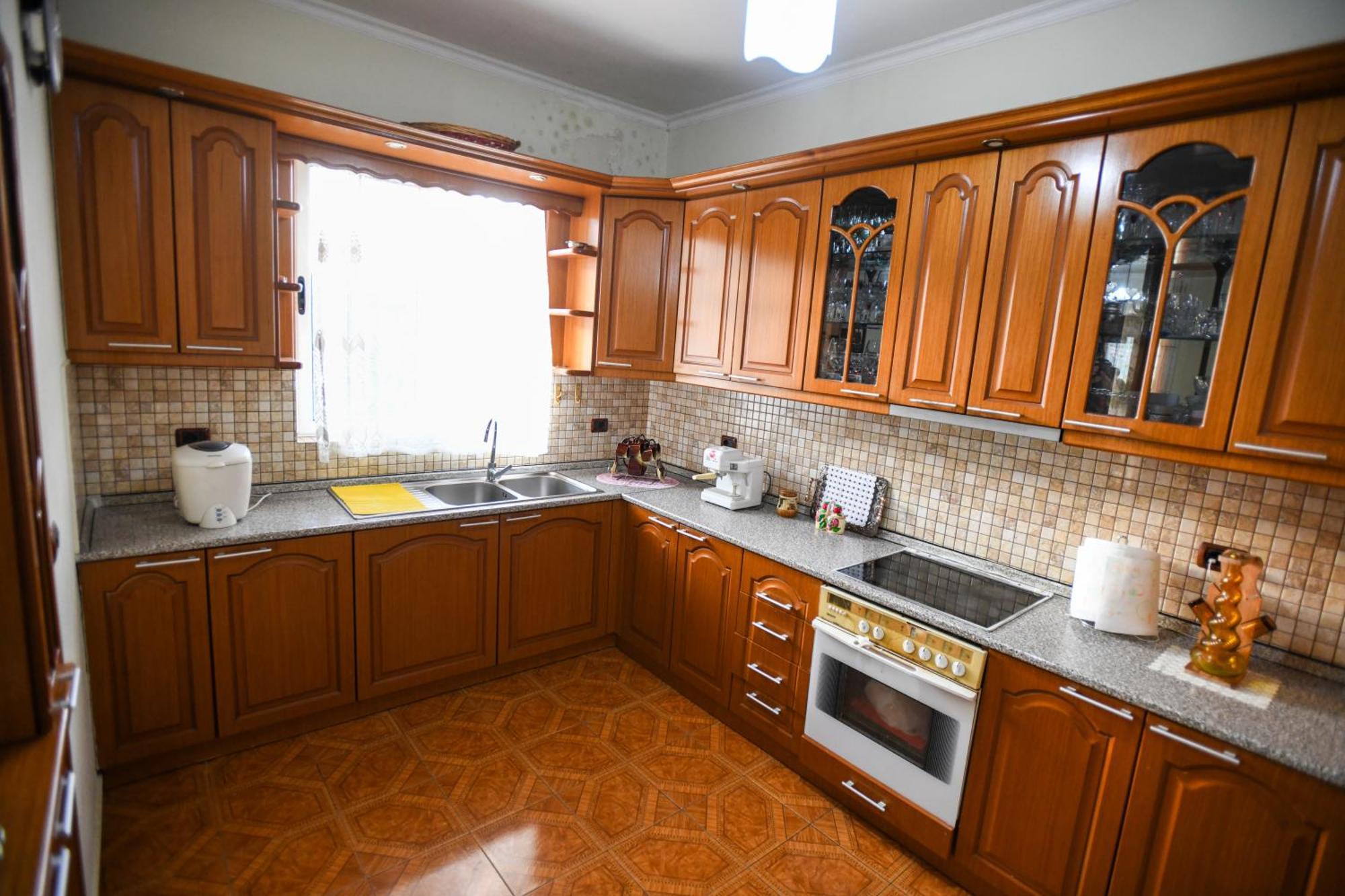 Apartment Darlin Берат Экстерьер фото
