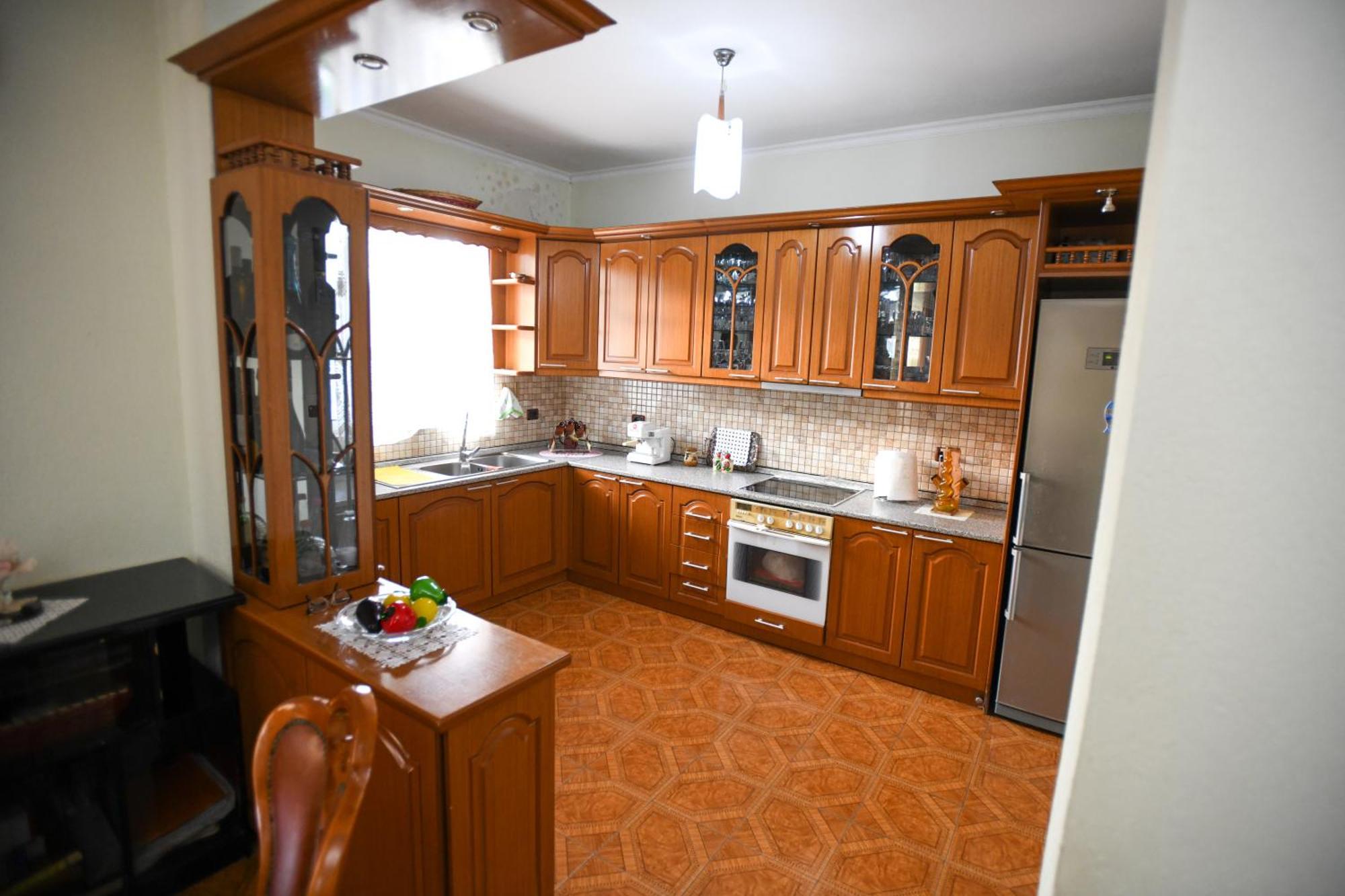 Apartment Darlin Берат Экстерьер фото