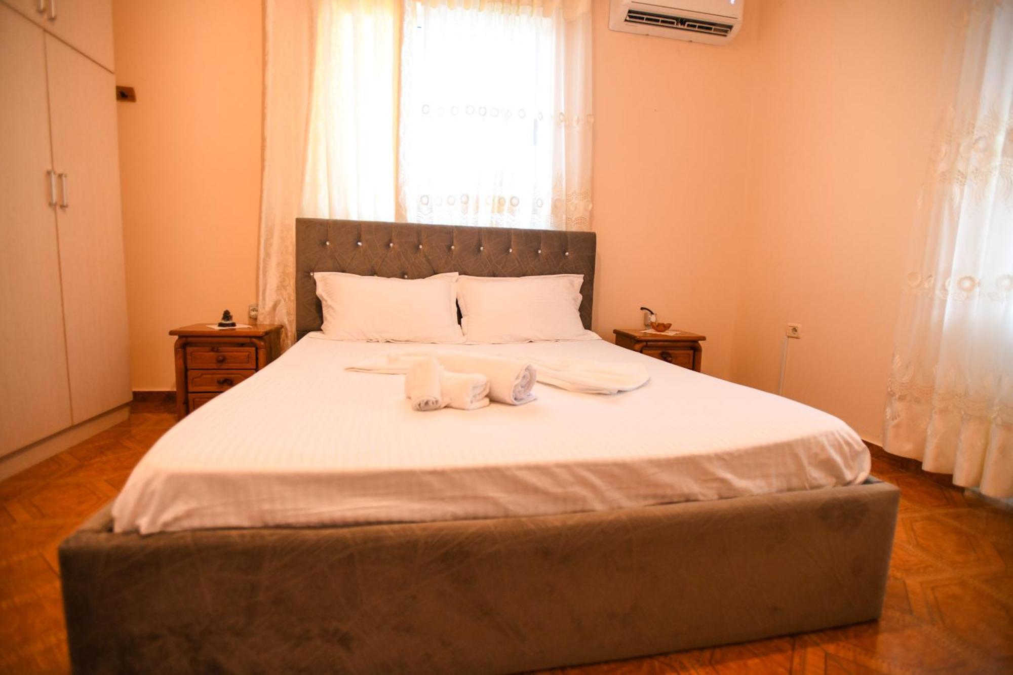 Apartment Darlin Берат Экстерьер фото