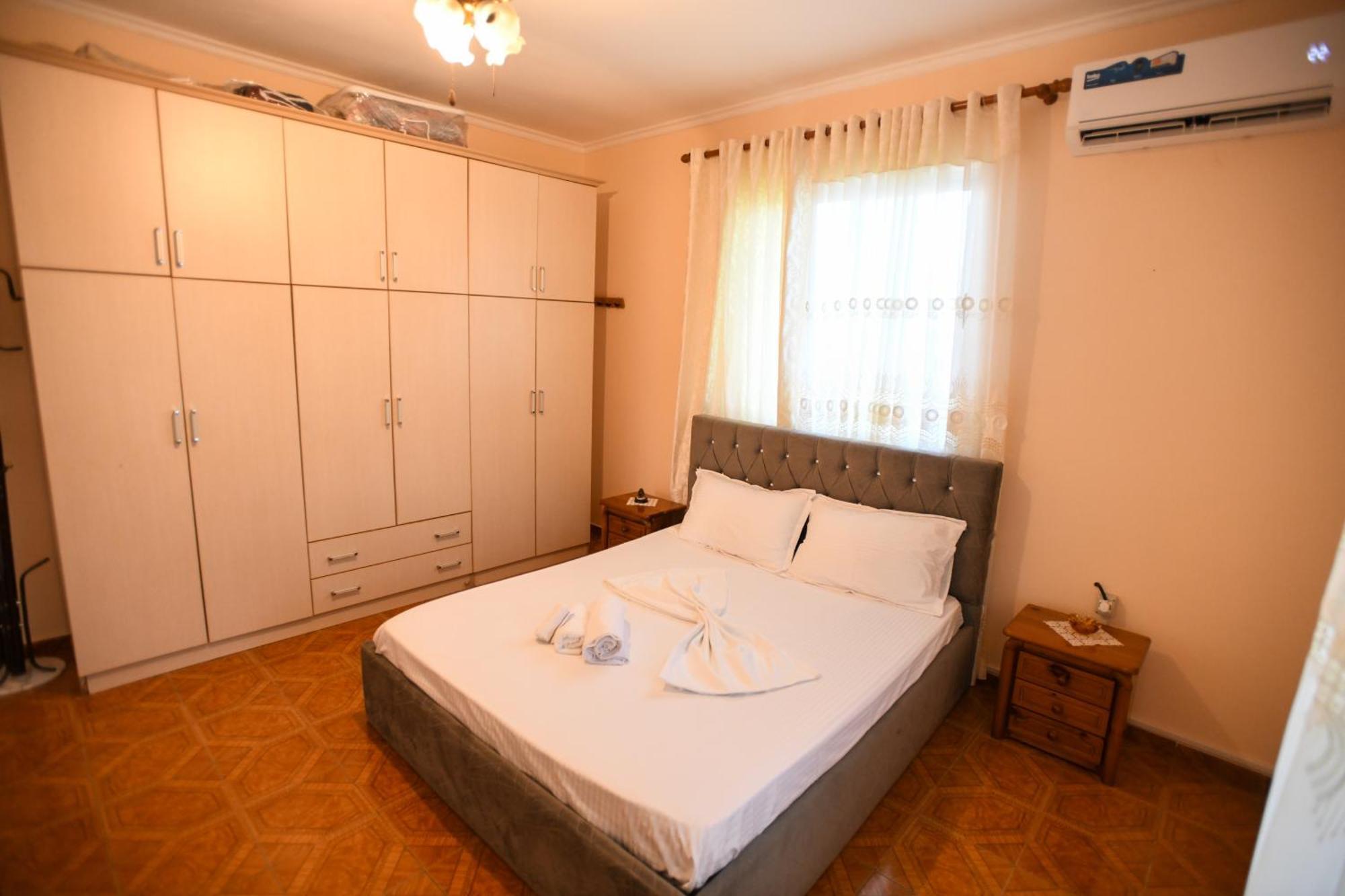 Apartment Darlin Берат Экстерьер фото